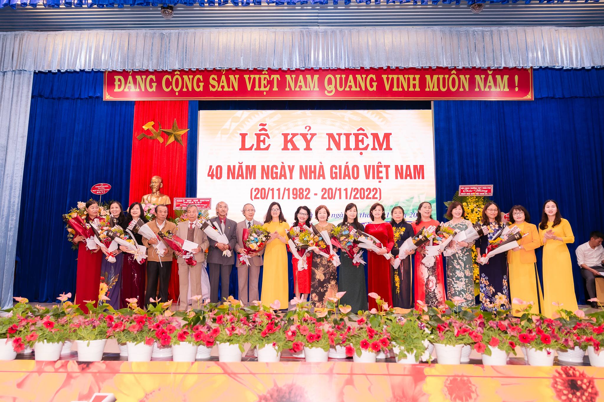 CHÀO MỪNG KỶ NIỆM 40 NĂM NGÀY NHÀ GIÁO VIỆT NAM  (20/11/1982-20/11/2022)
